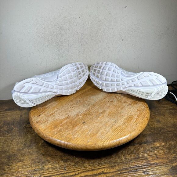 Nike‎ Air Presto Ultra Flyknit Shoes Womens Size 9 Triple White 910569-101 - Picture 7 of 8